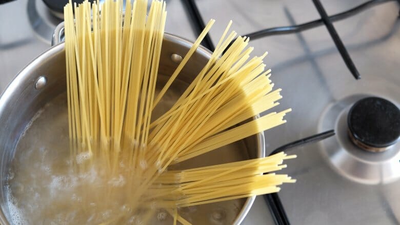 boiling-pasta