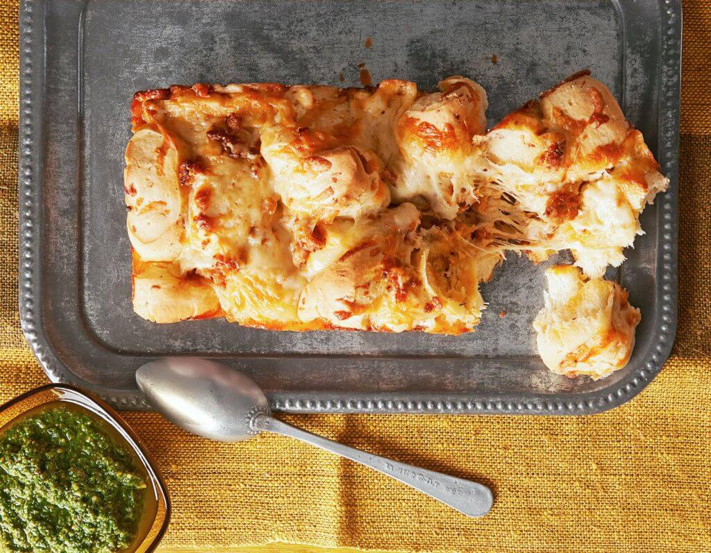 Pull Apart Cheesy Sausage Bread_Featured