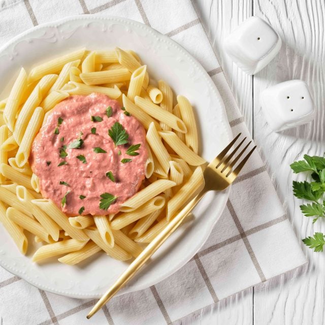 penne-with-italian-pink-sauce-pasta-recipe-parma-rosa-sauce-pasta