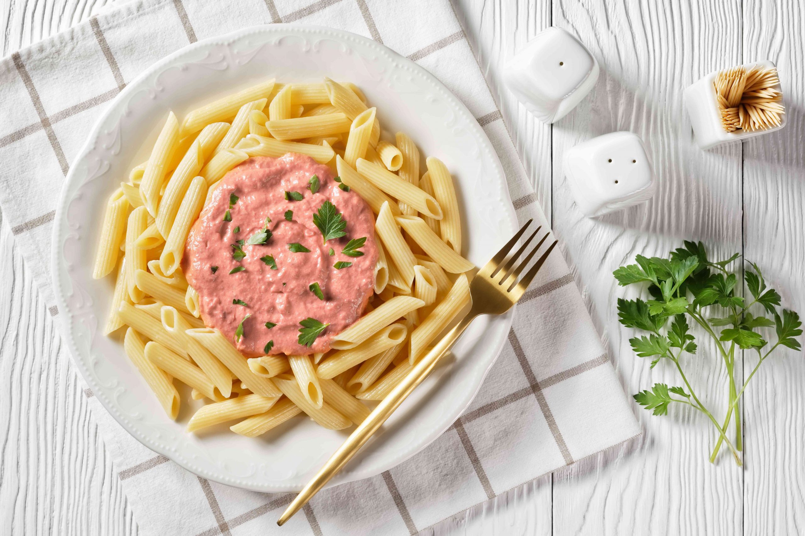 https://pasta.com/wp-content/uploads/2021/06/Penne-Pink-Sauce-Pasta-Recipe-scaled.jpg