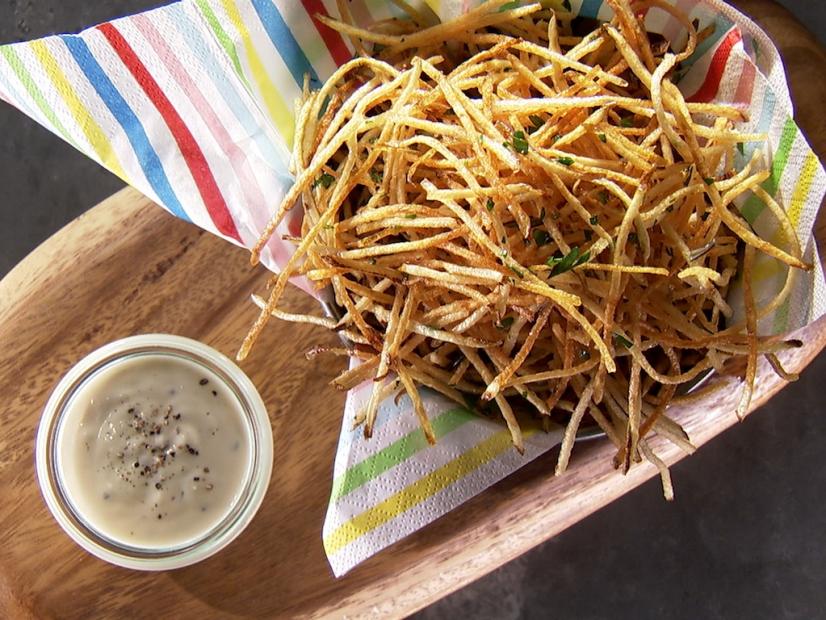 Shoestring Fries with Truffle Aioli